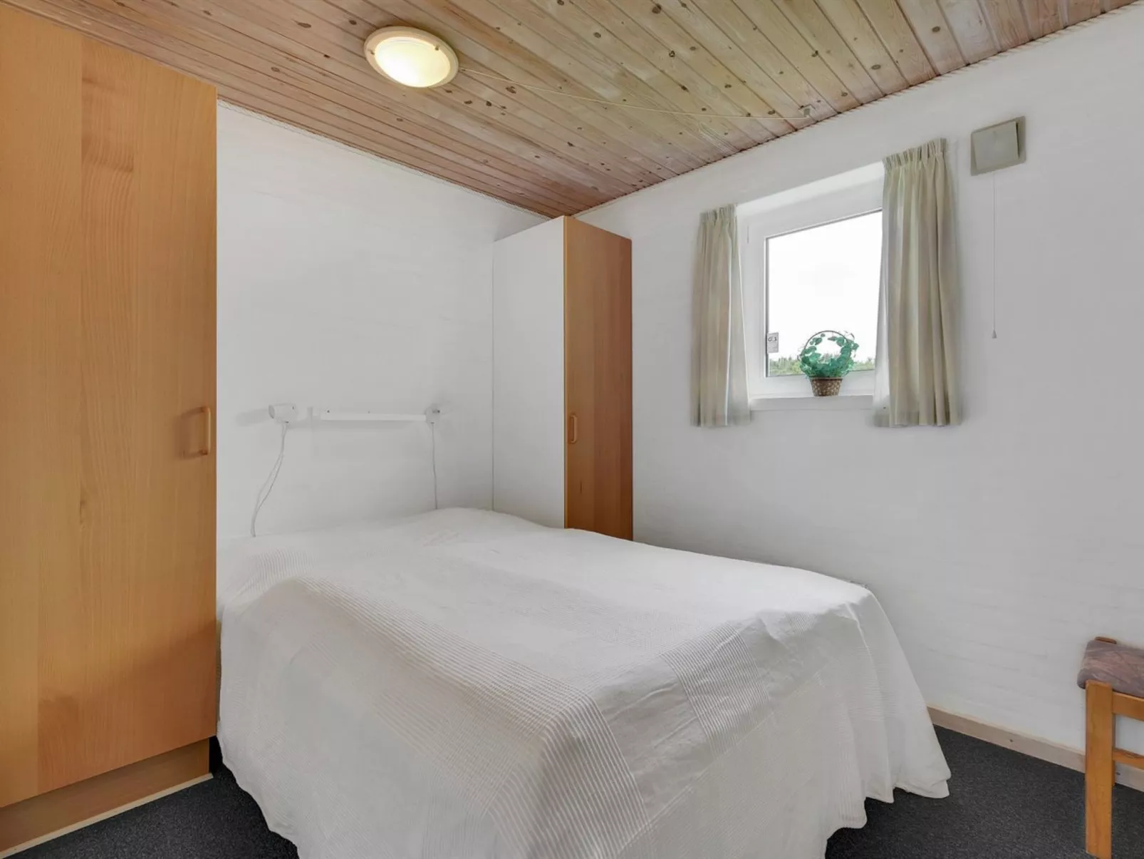 "Pernilla" - 2km from the sea-Binnen