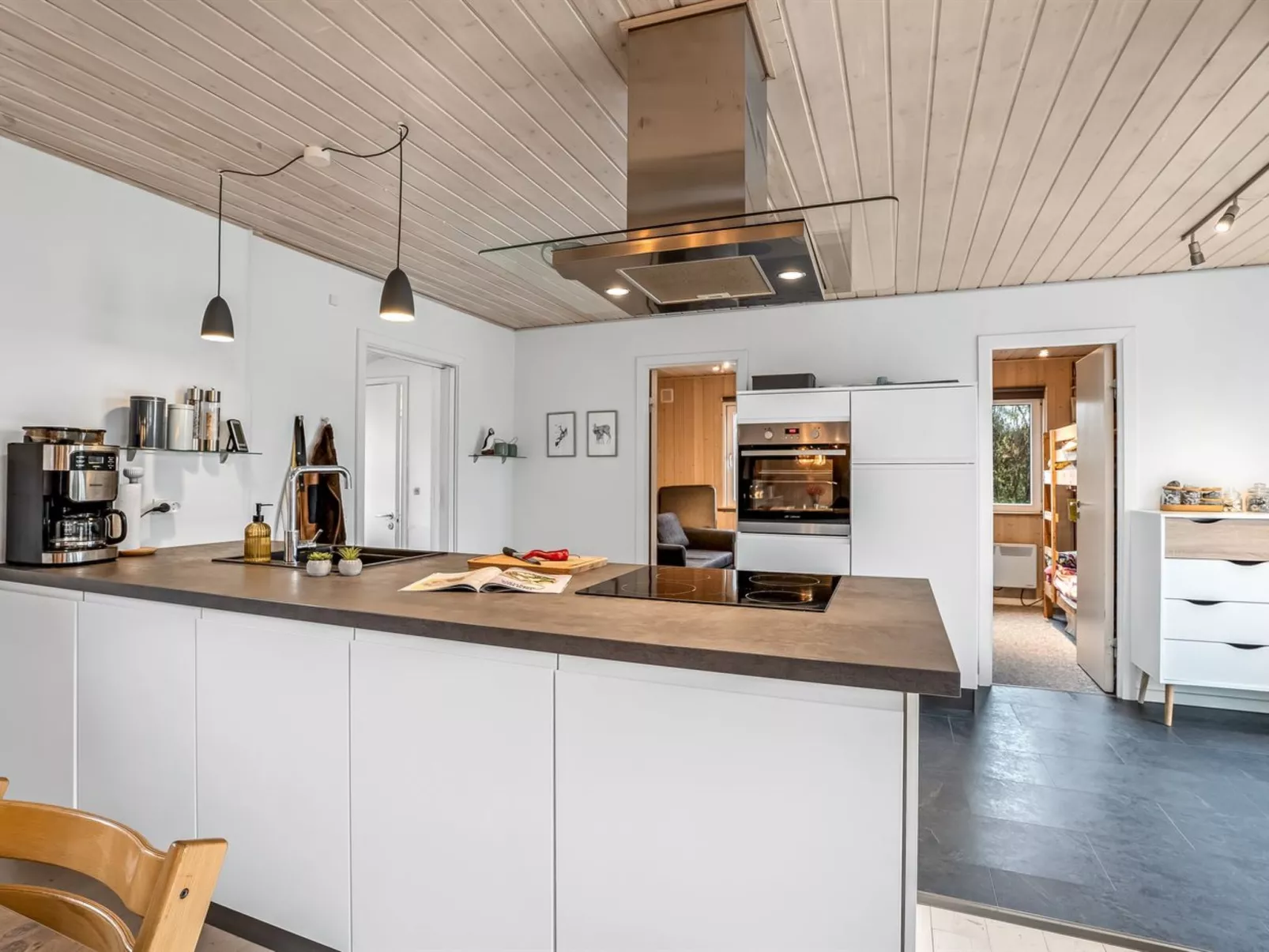 "Mira" - 500m from the sea-Binnen