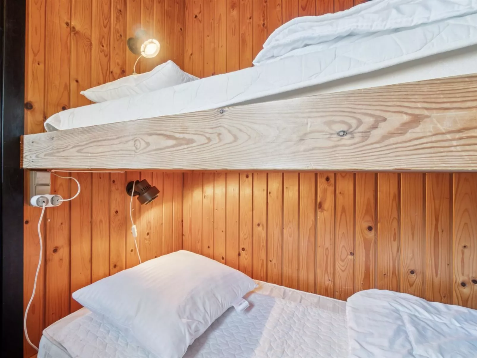 "Ajla" - 500m from the sea-Binnen