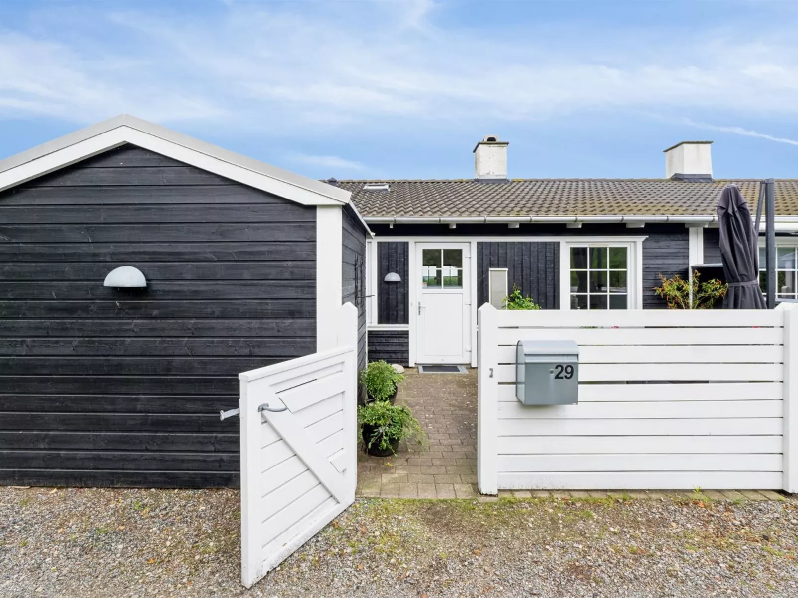 "Isbiorn" - 300m from the sea-Buiten