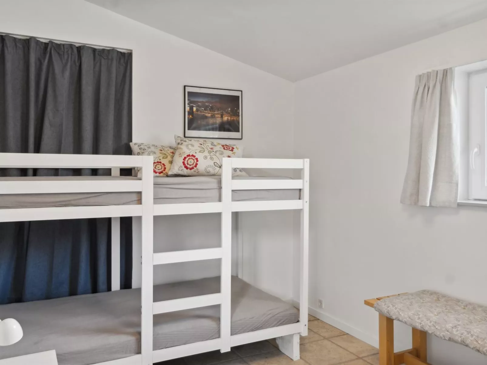 "Mikkeline" - 575m to the fjord-Binnen