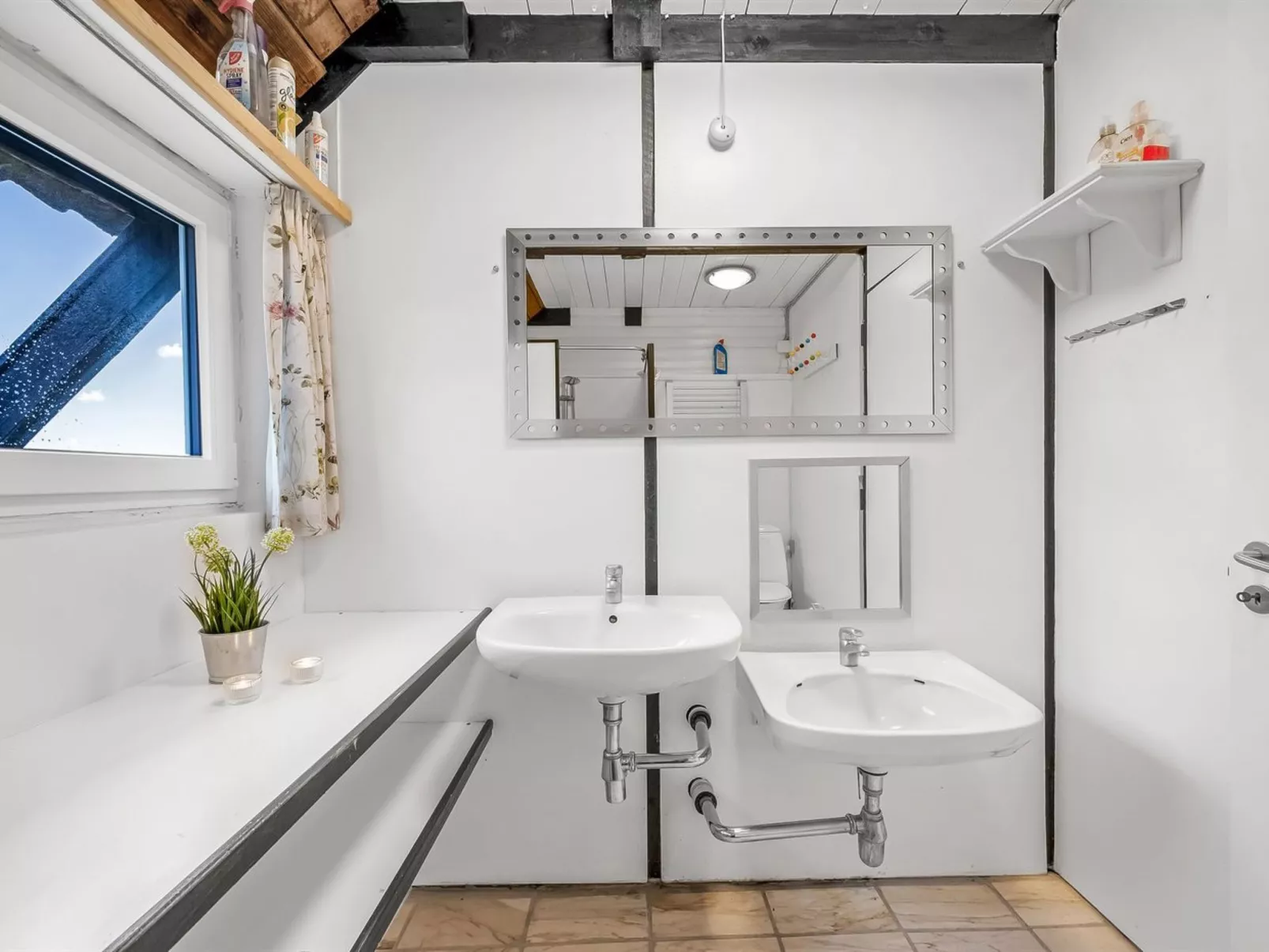 "Luzy" - 75m from the sea-Binnen