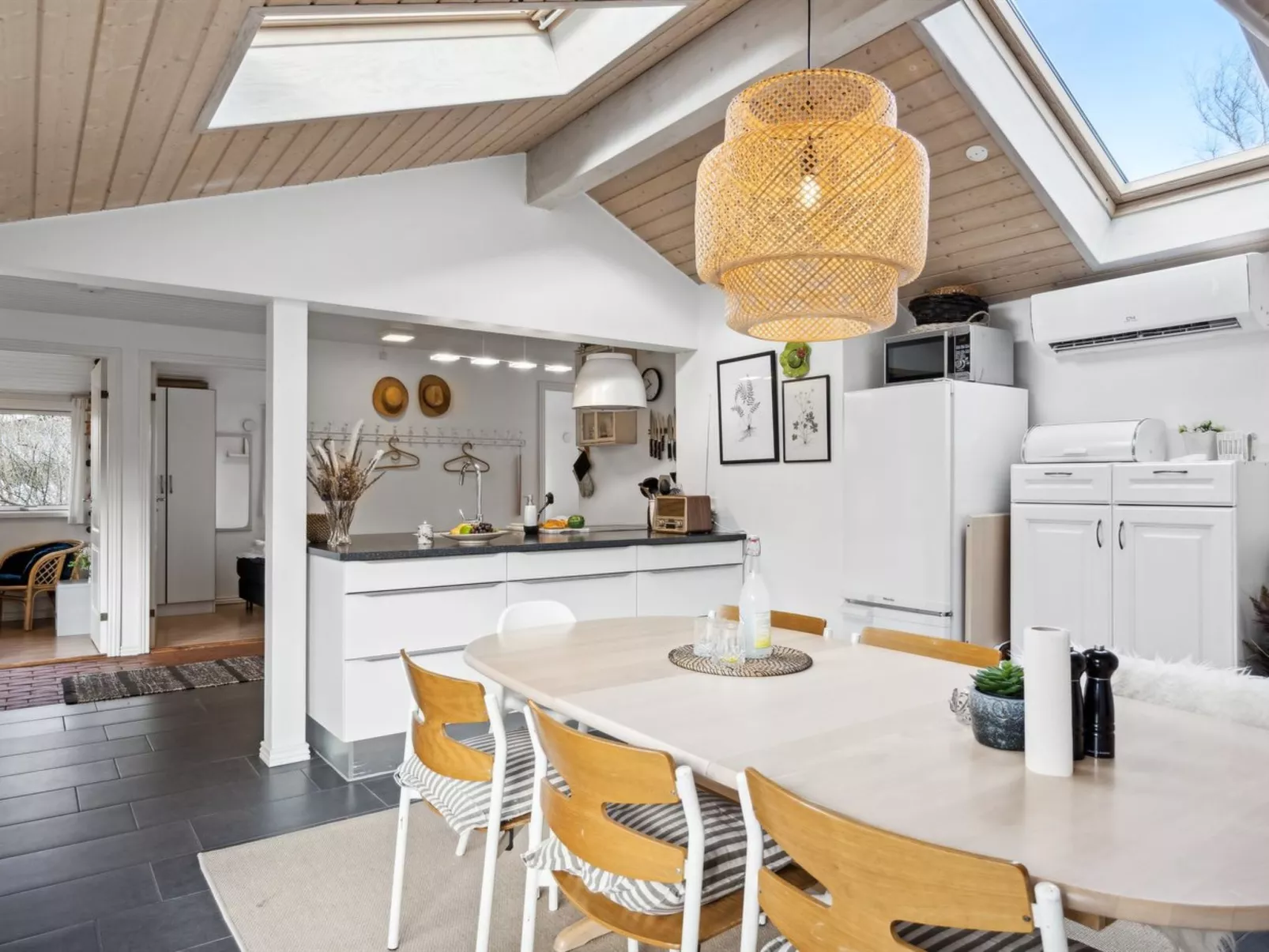 "Hermand" - 3.5km from the sea-Binnen