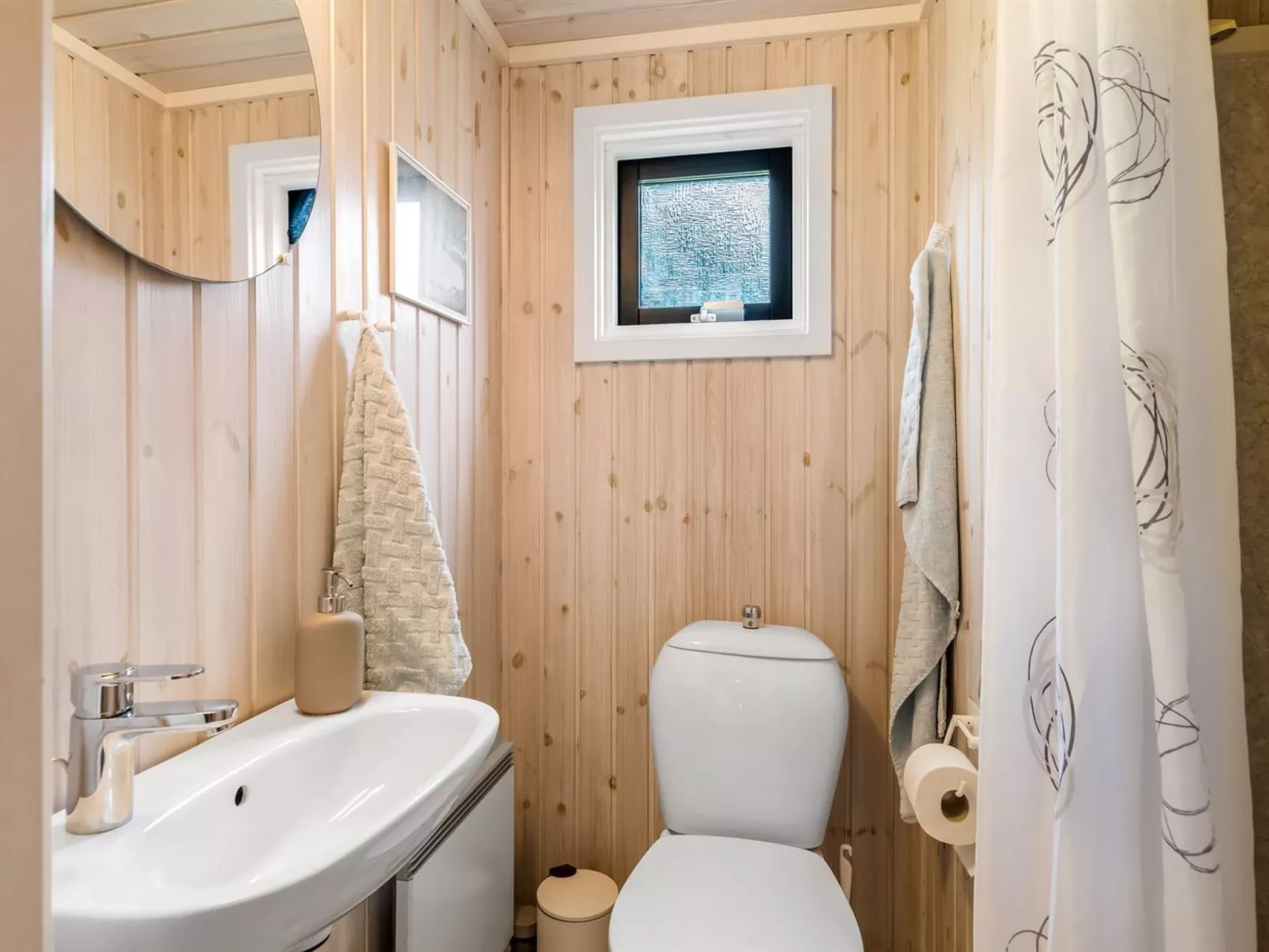 "Ingwin" -  from the sea-Binnen