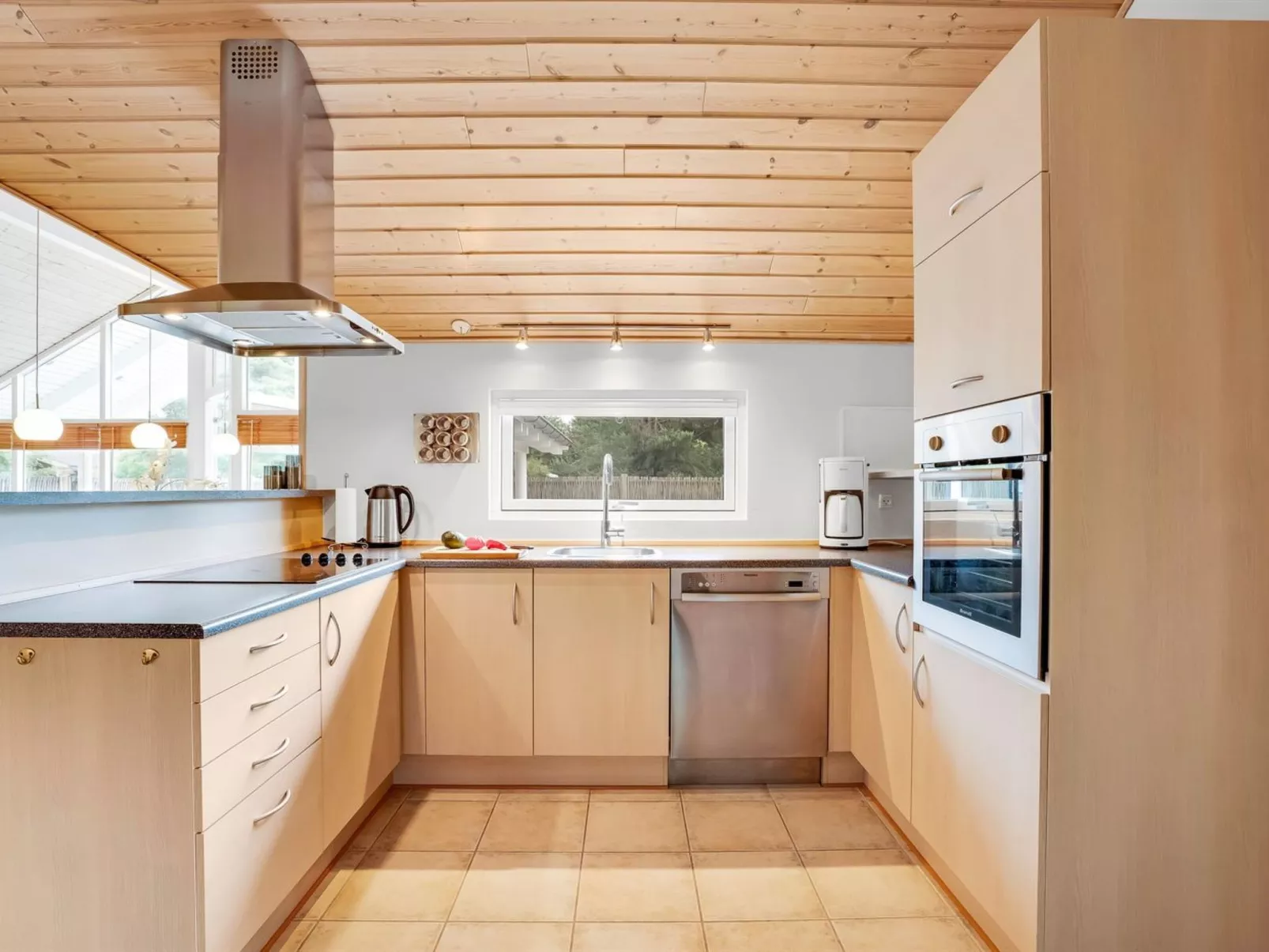 "Gudlaug" - 1km from the sea-Binnen