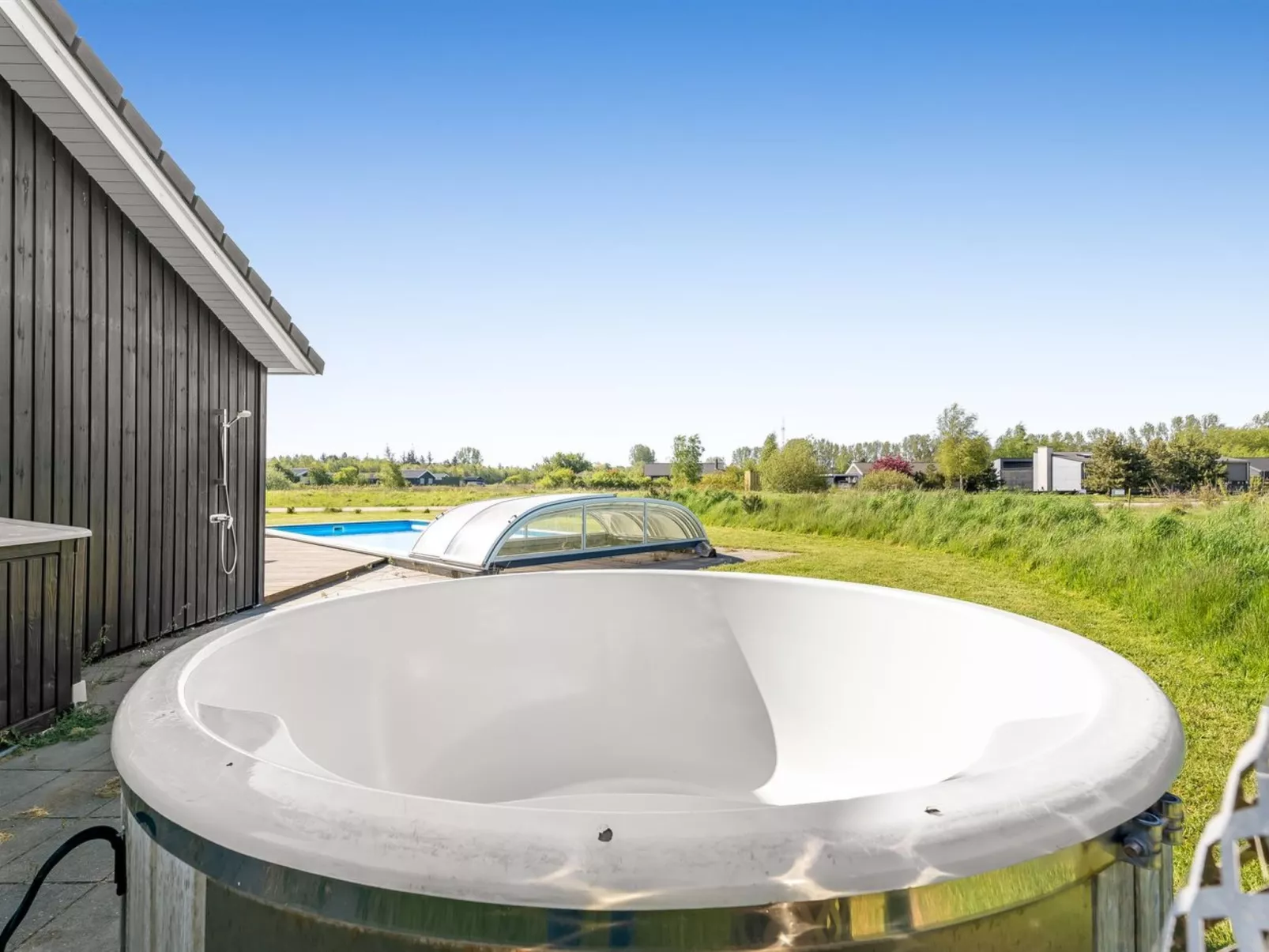 "Kiersten" - 800m from the sea-Buiten