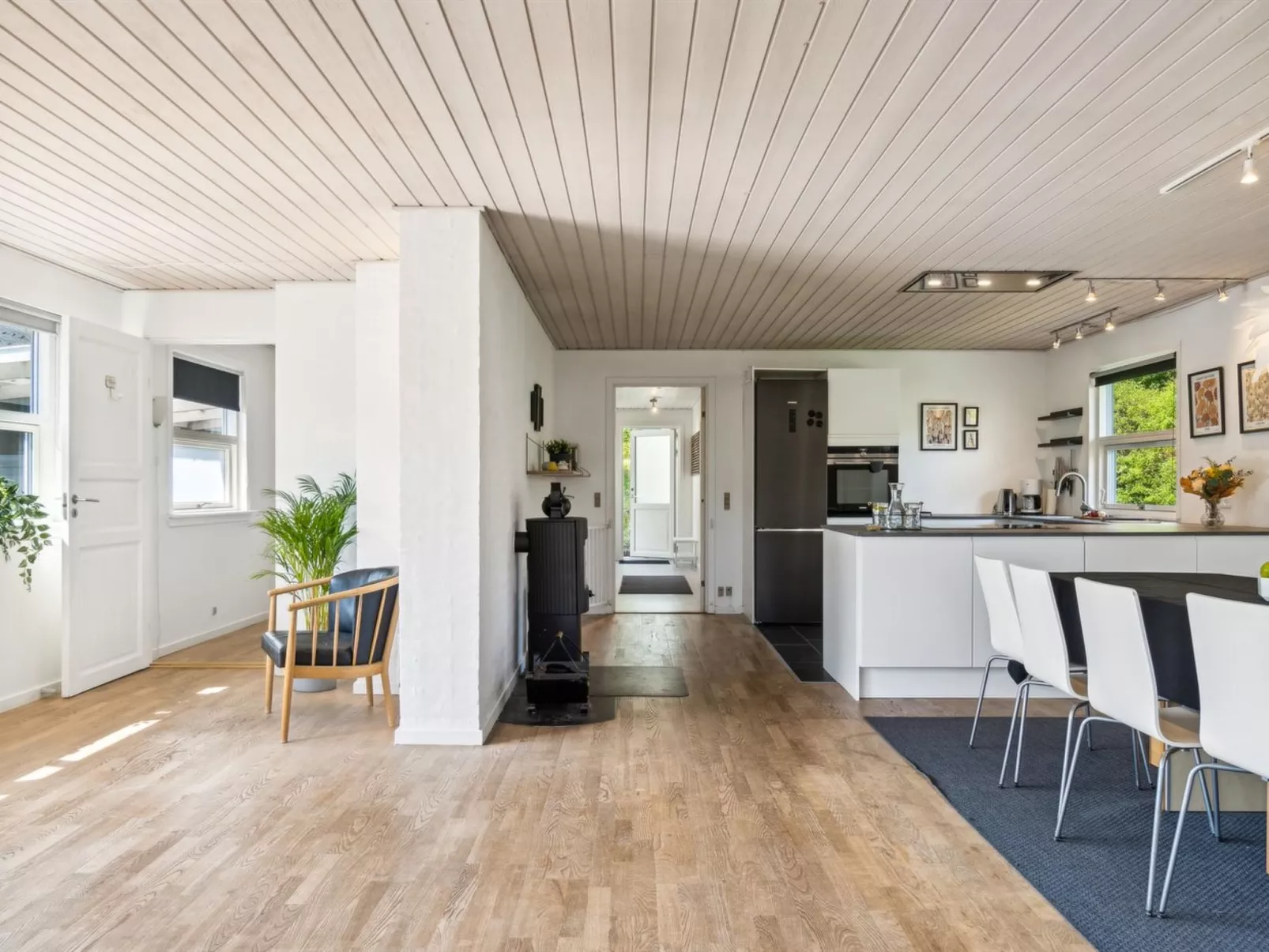 "Danja" - 1.7km from the sea-Binnen