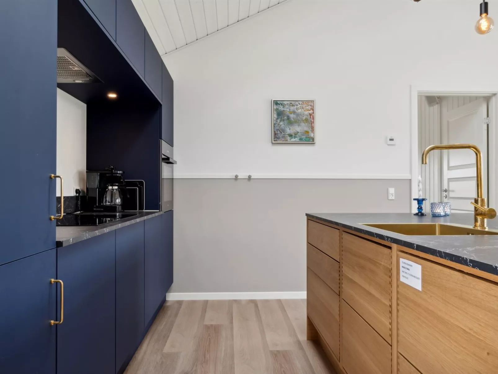 "Henke" - 475m from the sea-Binnen