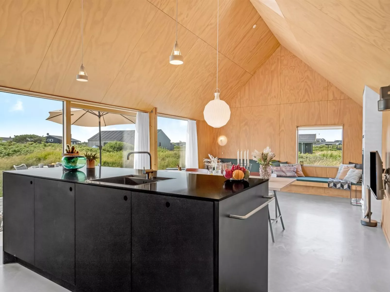 "Onni" - 250m from the sea-Binnen