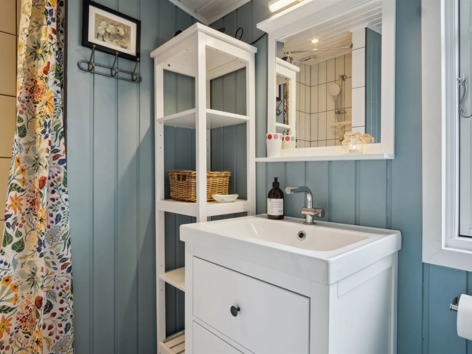 "Aksinja" - 700m from the sea-Binnen