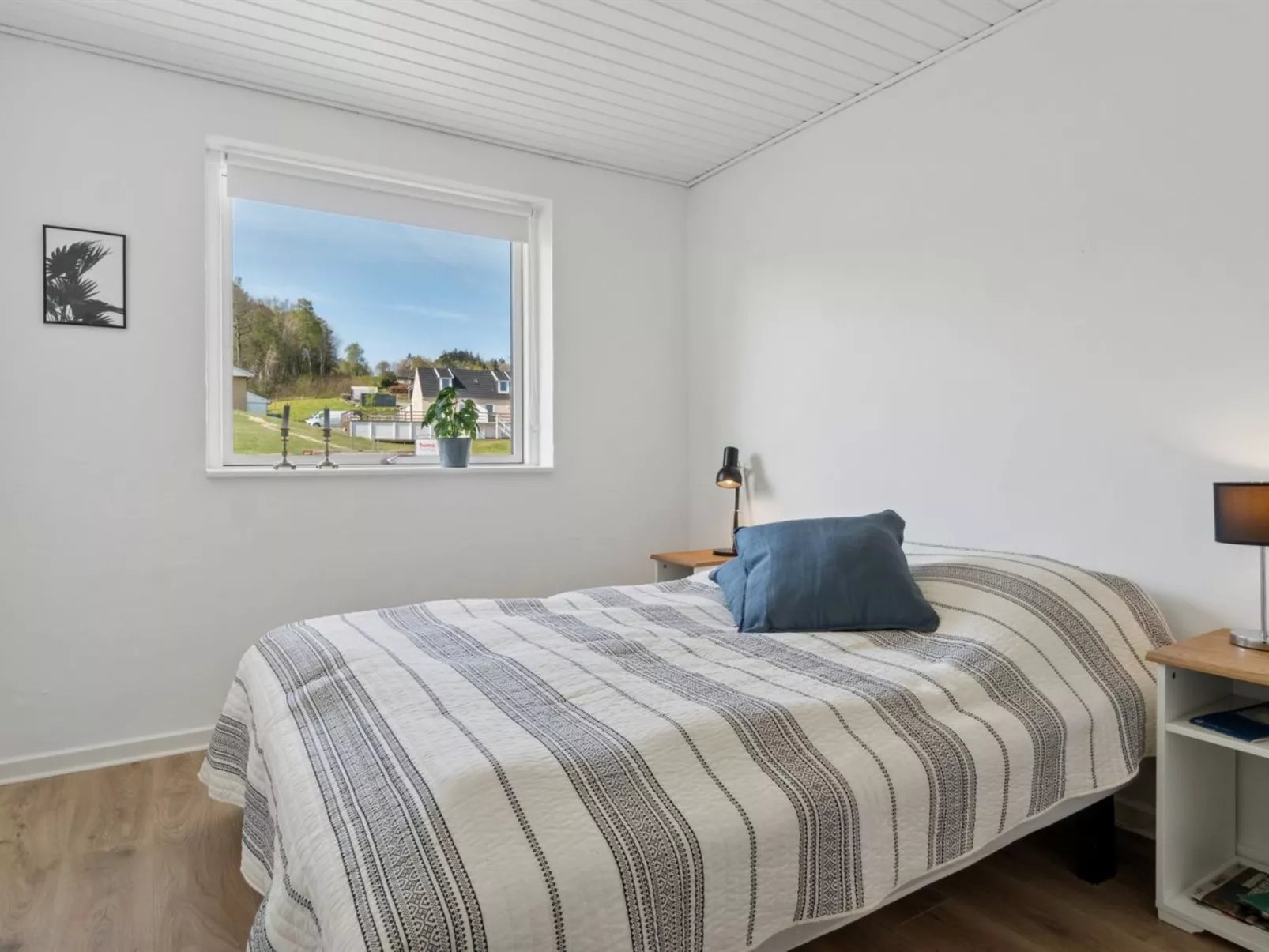 "Kate" - 300m from the sea-Binnen