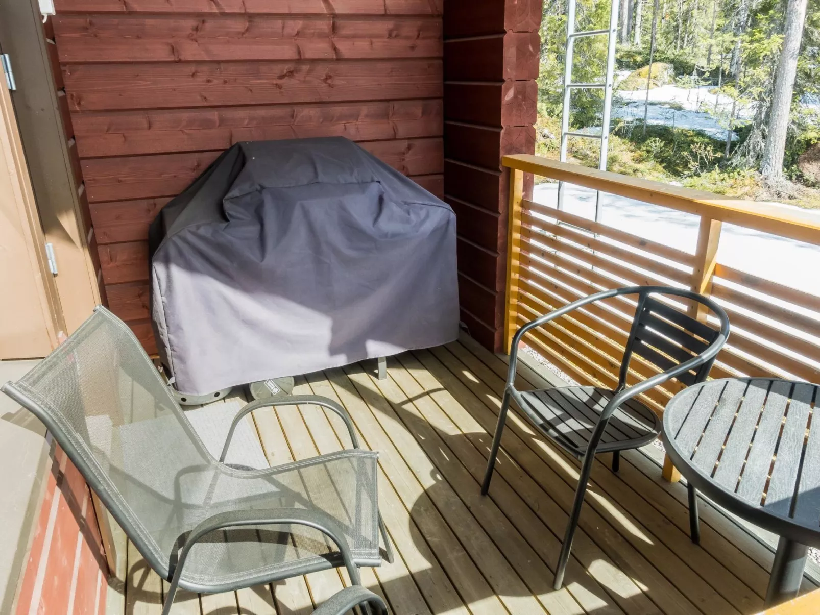 Sointuilevi j 38-Binnen