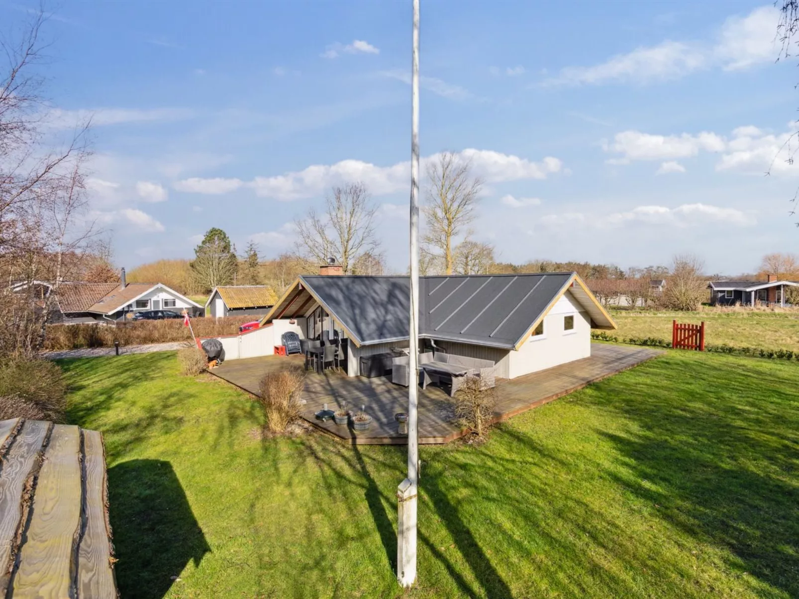 "Bernadine" - 400m from the sea-Buiten