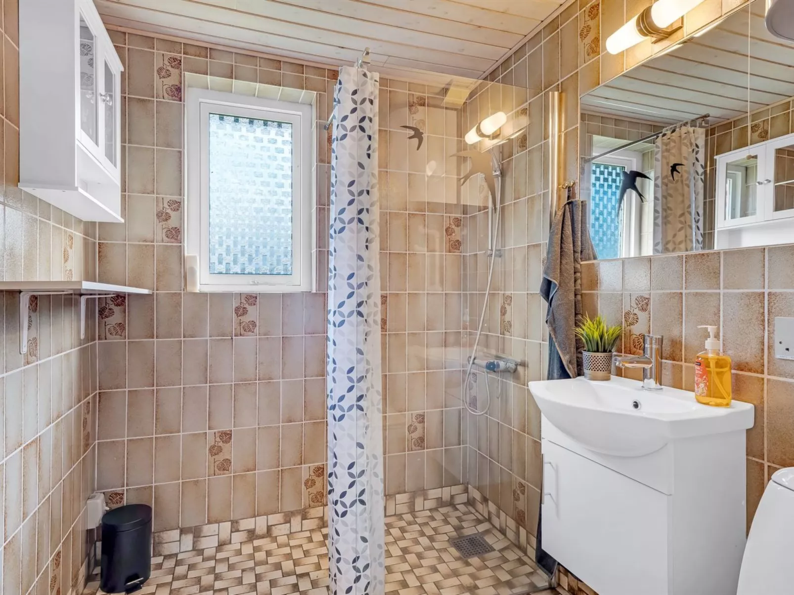 "Marika" - 400m to the fjord-Binnen