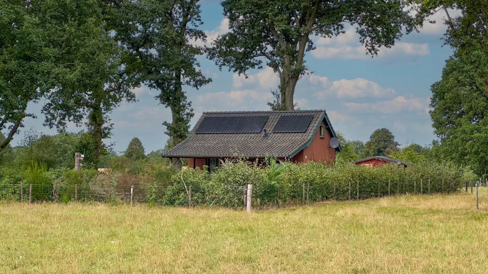 Het Bunt-Buitenkant zomer