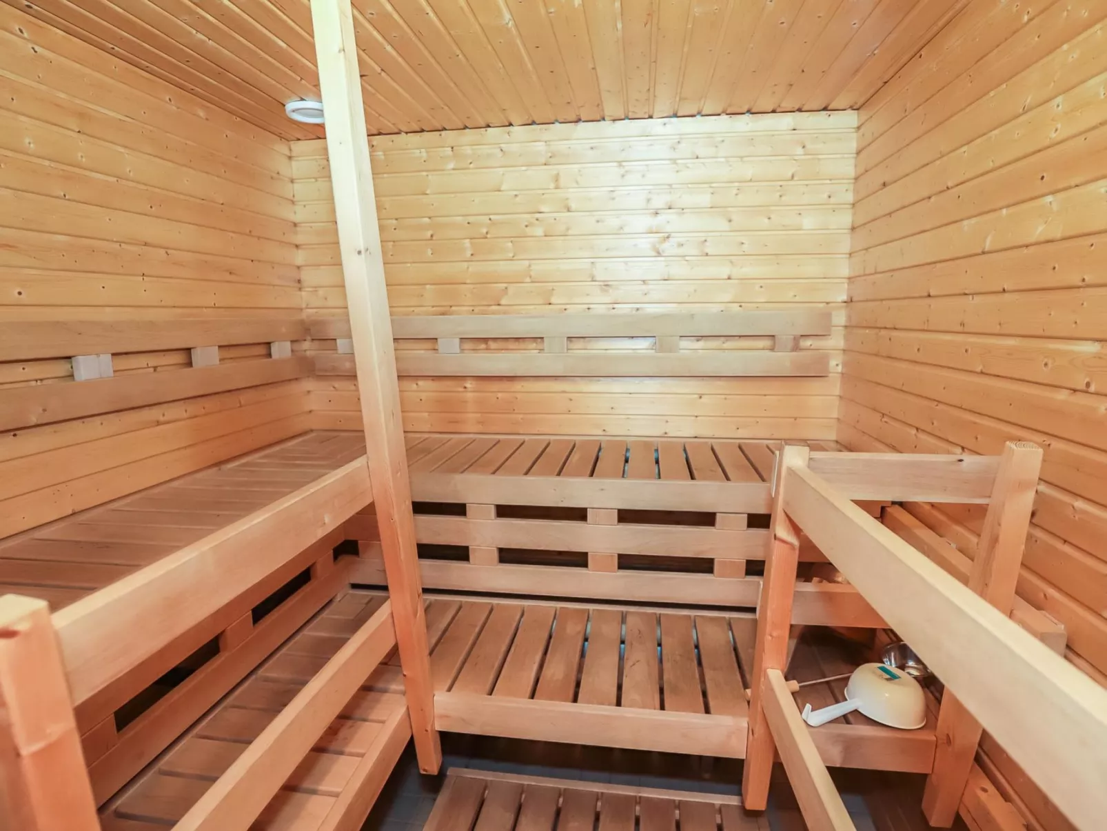 Rukan taikavuosselin helmi 8 b-Binnen