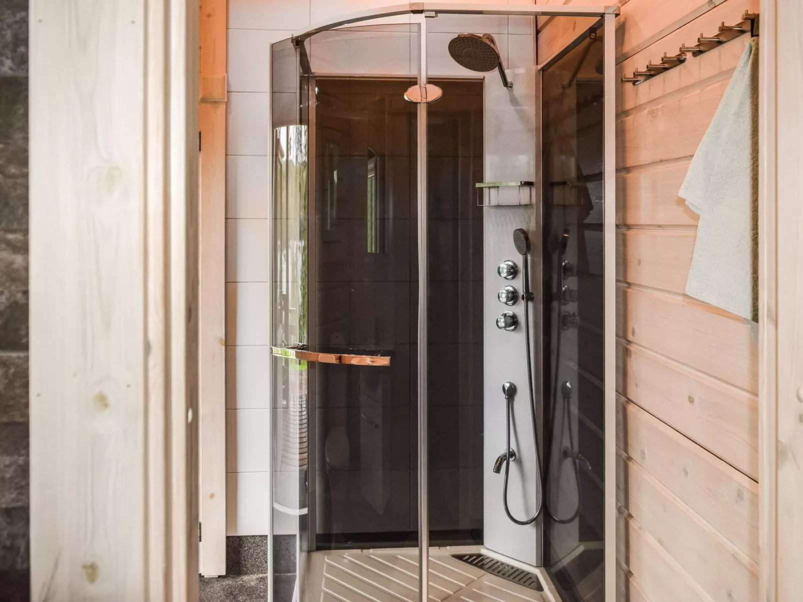 Lekojärven herra-Binnen