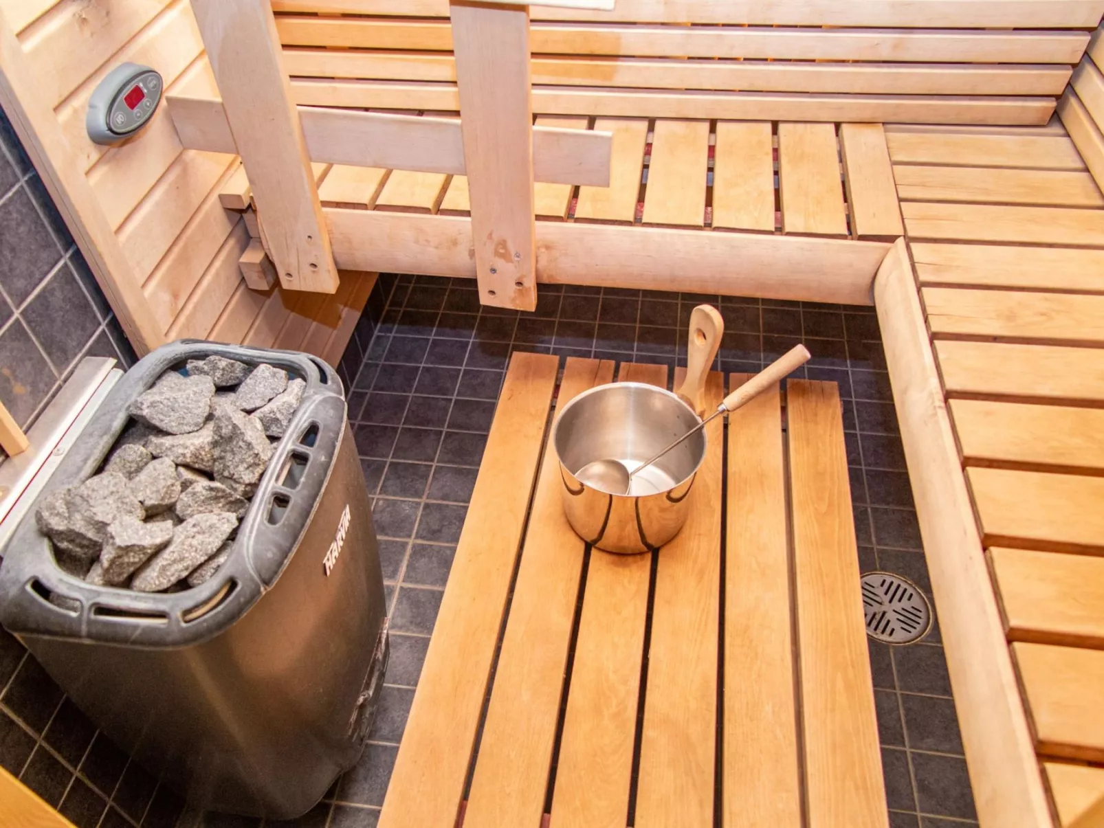 Tahkonkallio 34 a-Binnen