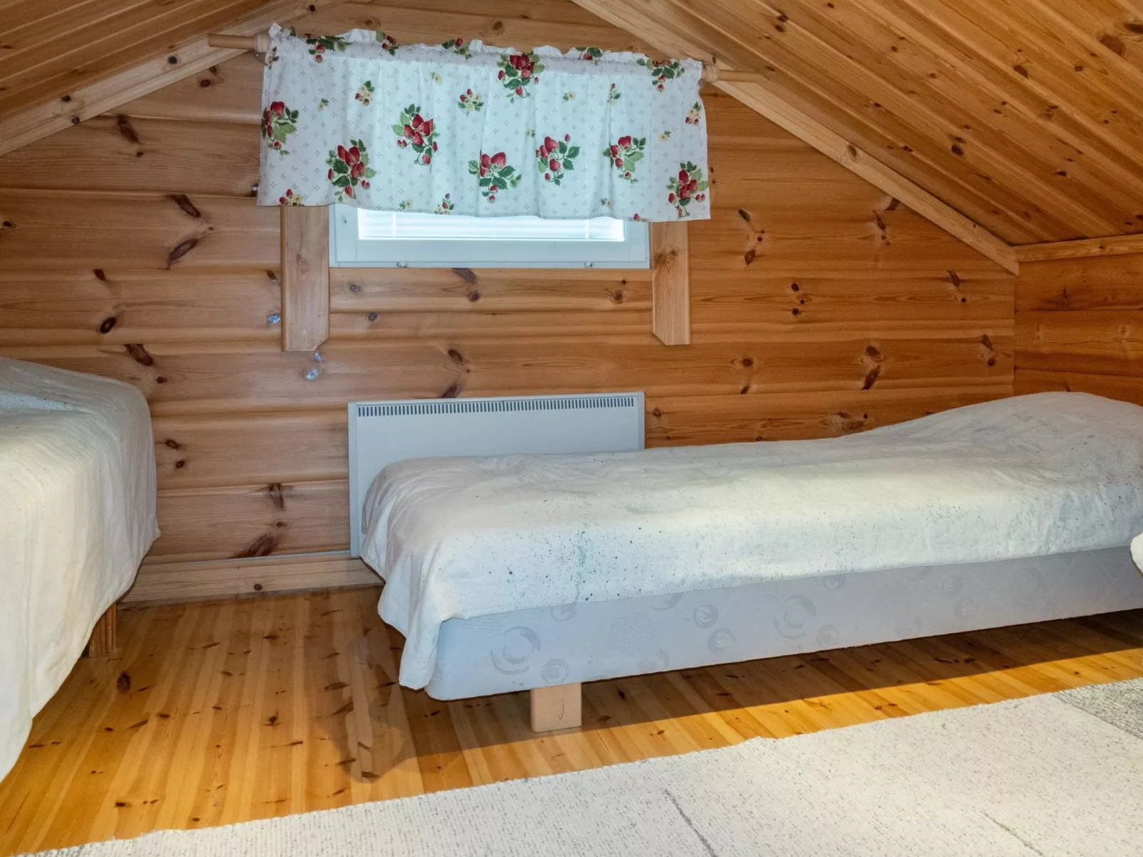 Mansikkaranta 3, osittain esteetön-Binnen