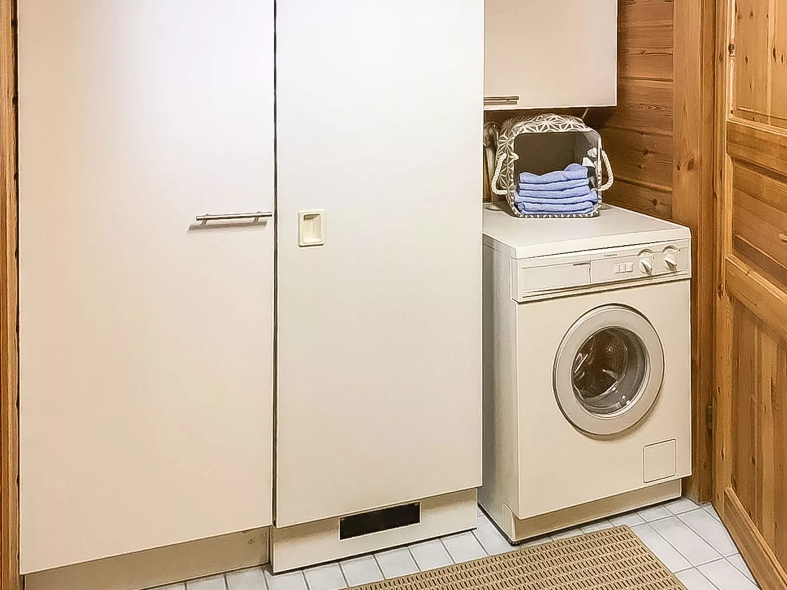 Metsä-vuosseli rukalumous-Binnen