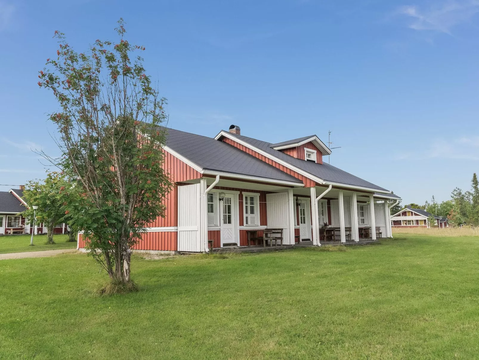 Ylläskarpalo 2 keskimmäinen-Binnen