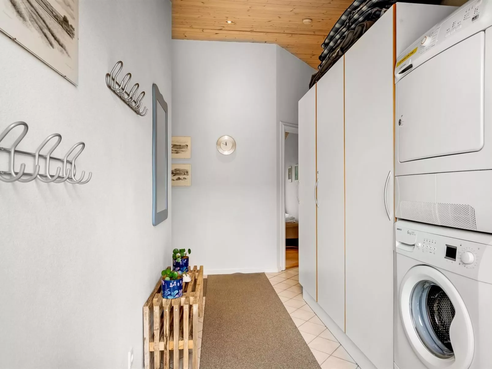 "Gertrud" - 950m to the fjord-Binnen