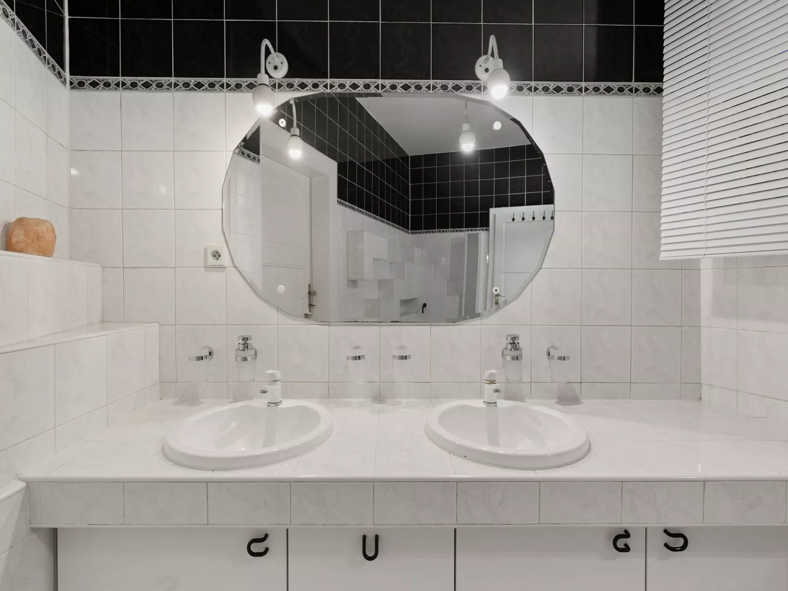 Old Town home-Binnen