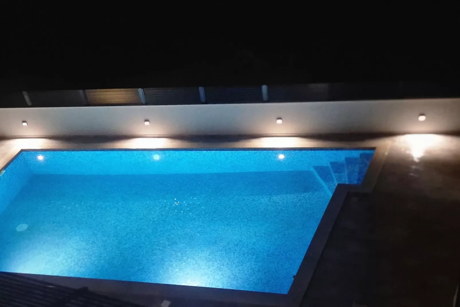 Apartment Ivan with Pool - Two Bedroom Apartment with Terrace and Swimming pool-Zwembad