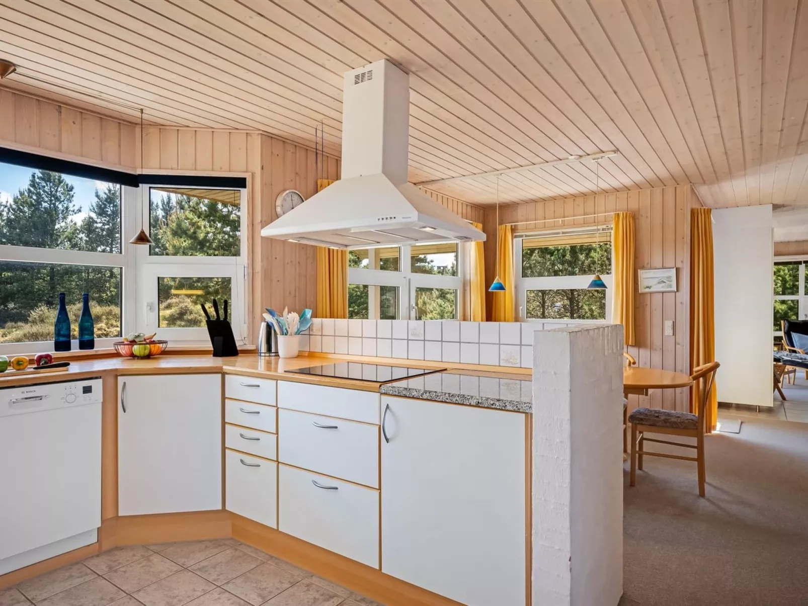 "Jeip" - 2.1km from the sea-Binnen