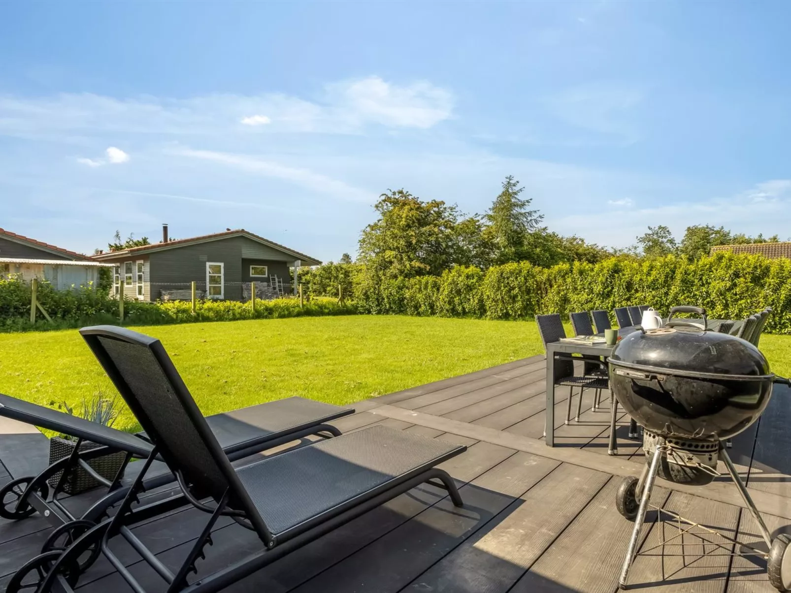 "Bernadine" - 500m from the sea-Buiten