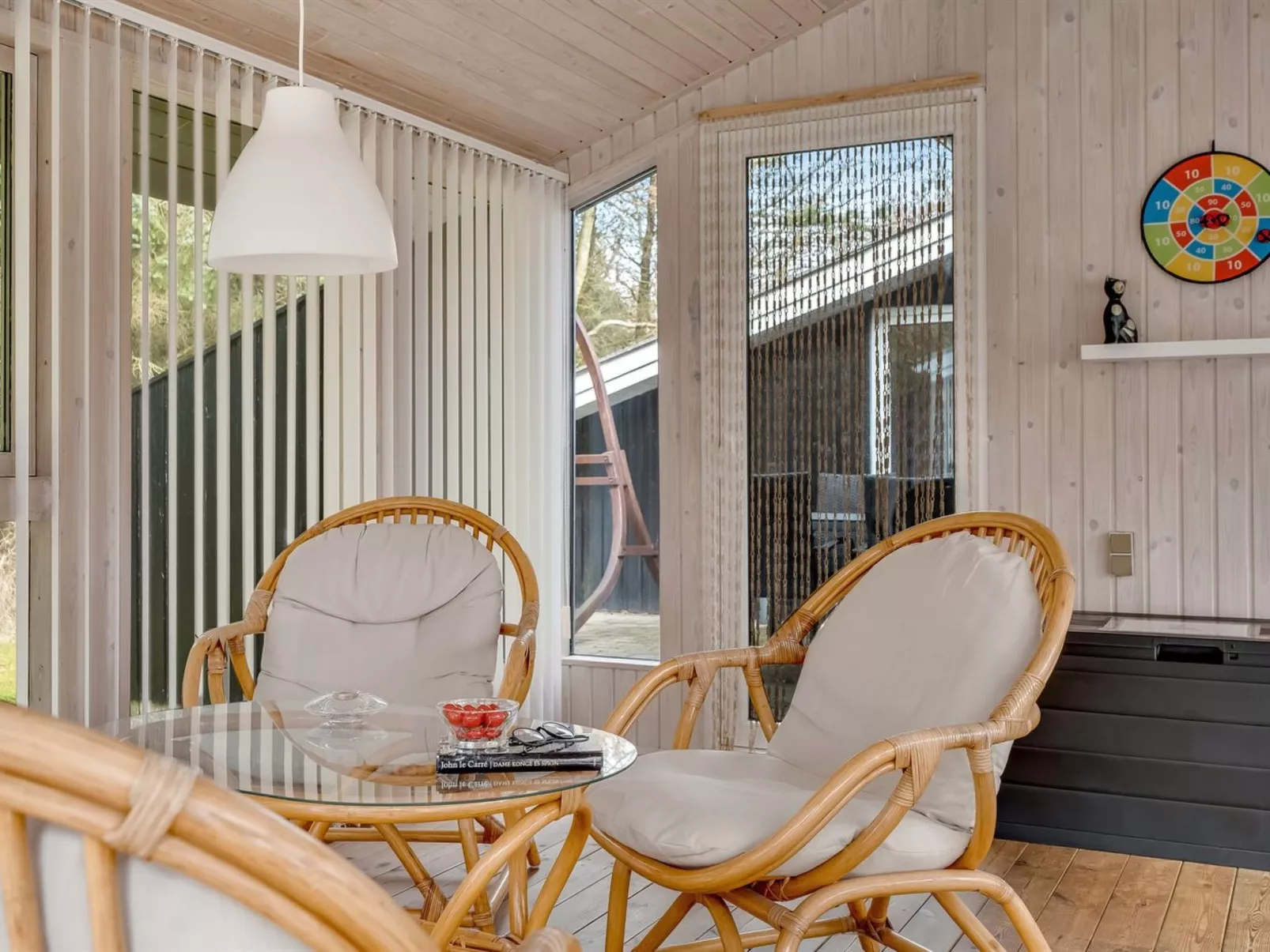 "Iris" - 200m to the fjord-Binnen