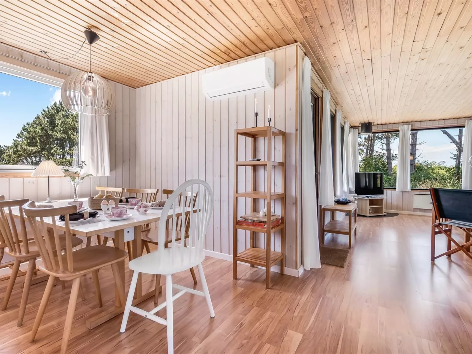 "Tatianna" - 100m from the sea-Binnen