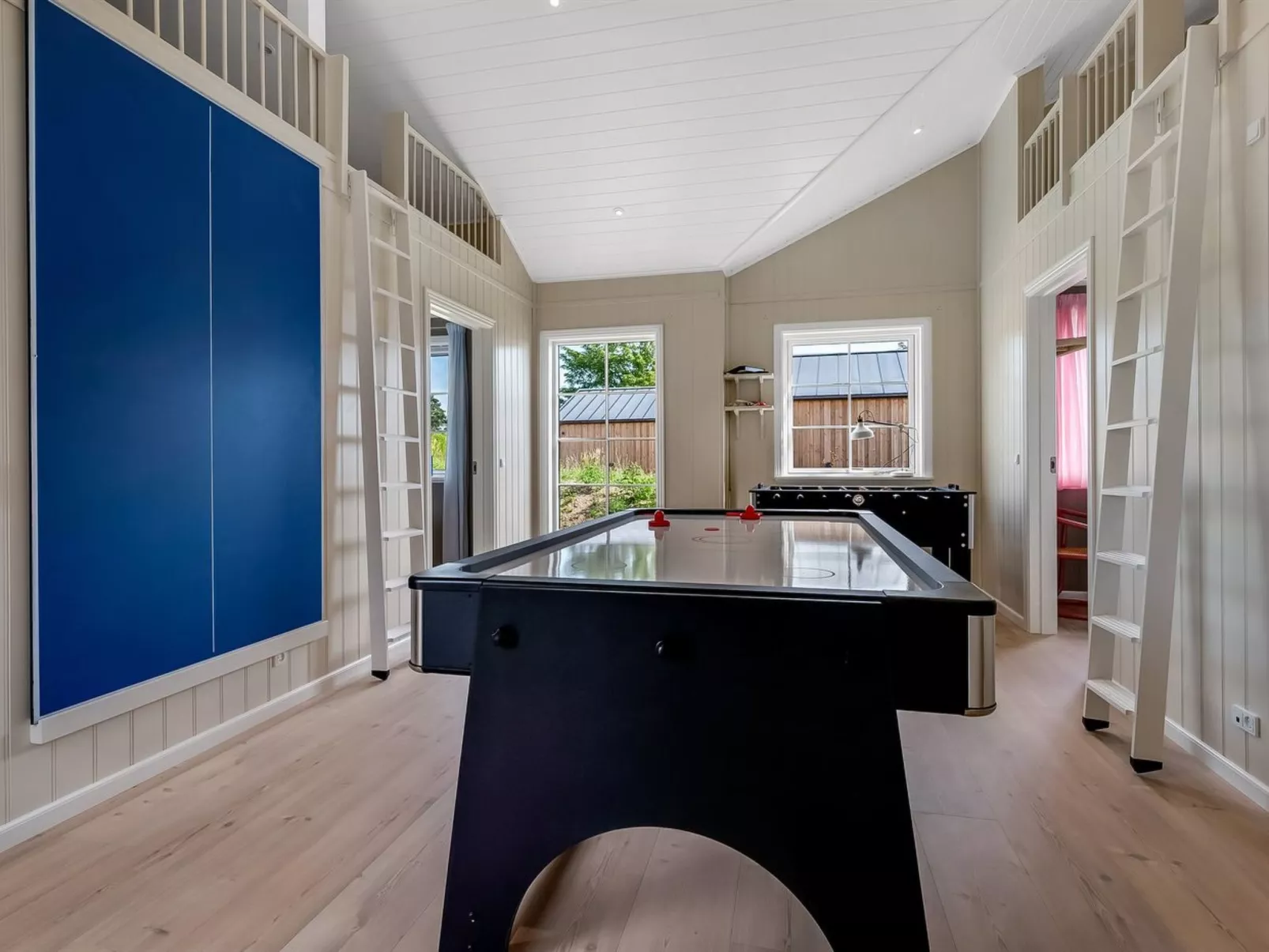 "Adia" - 650m from the sea-Binnen