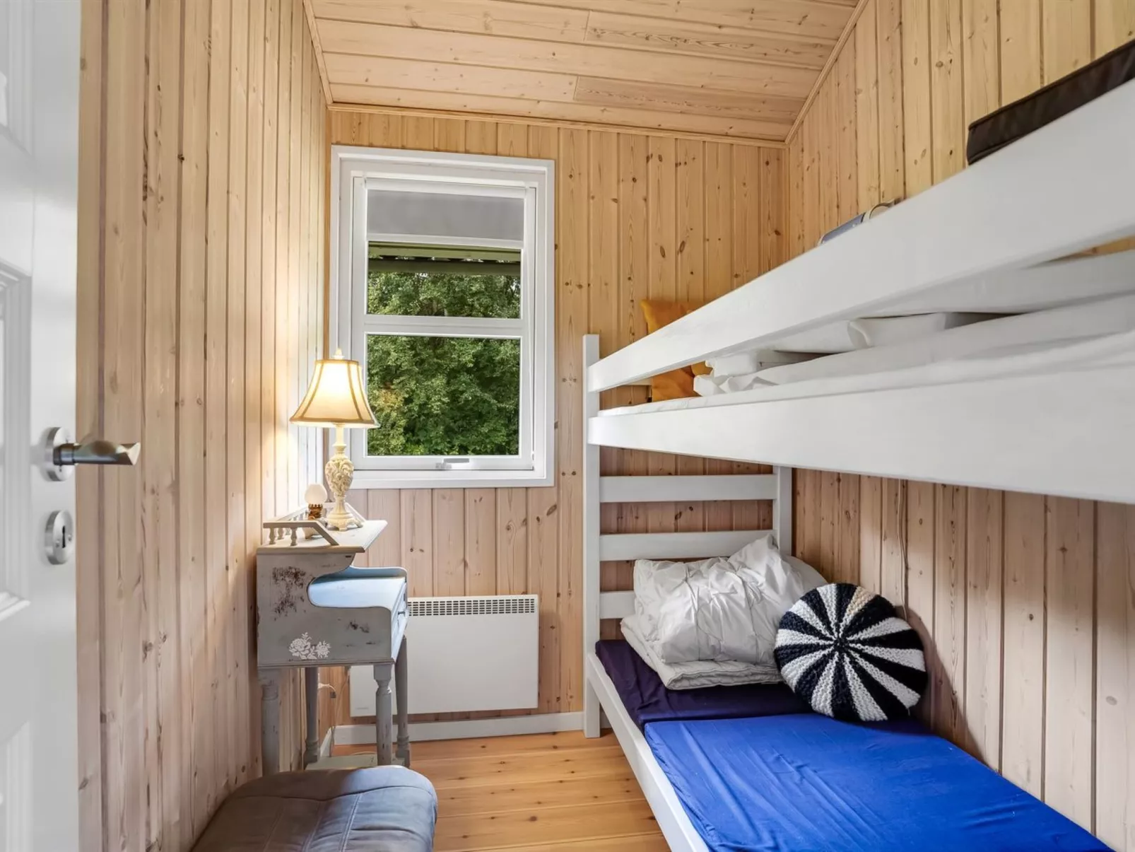 "Aleth" - 800m from the sea-Binnen