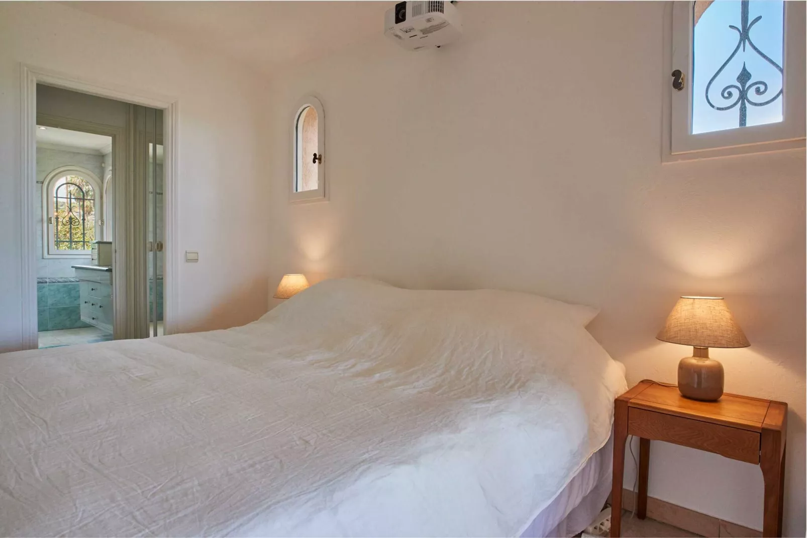 AP-652-PERTUADES-Niet-getagd