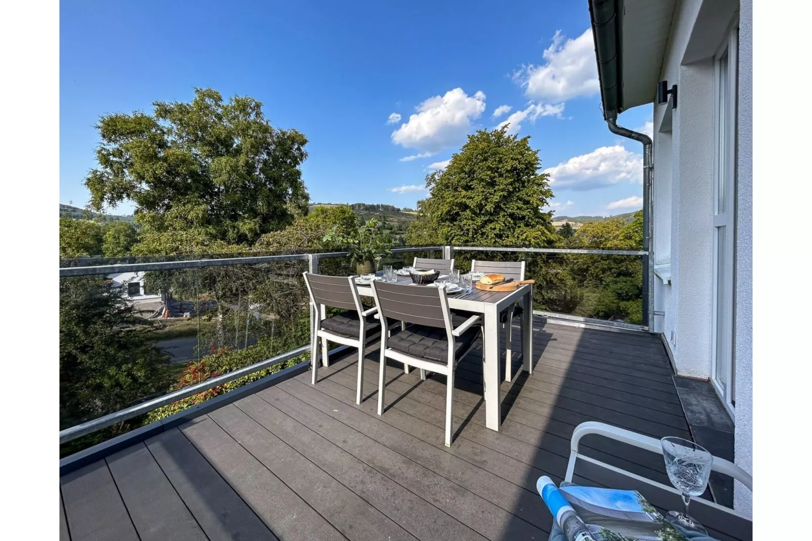 Residenz Zuschen A-Terrasbalkon