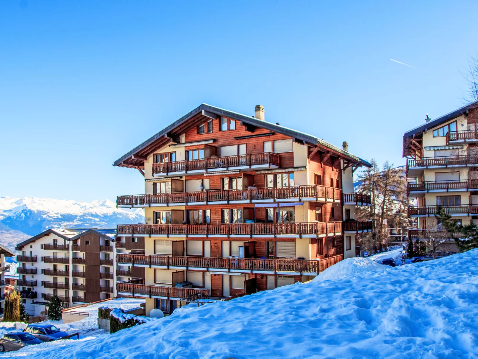 Ambassador 1/6-Buiten