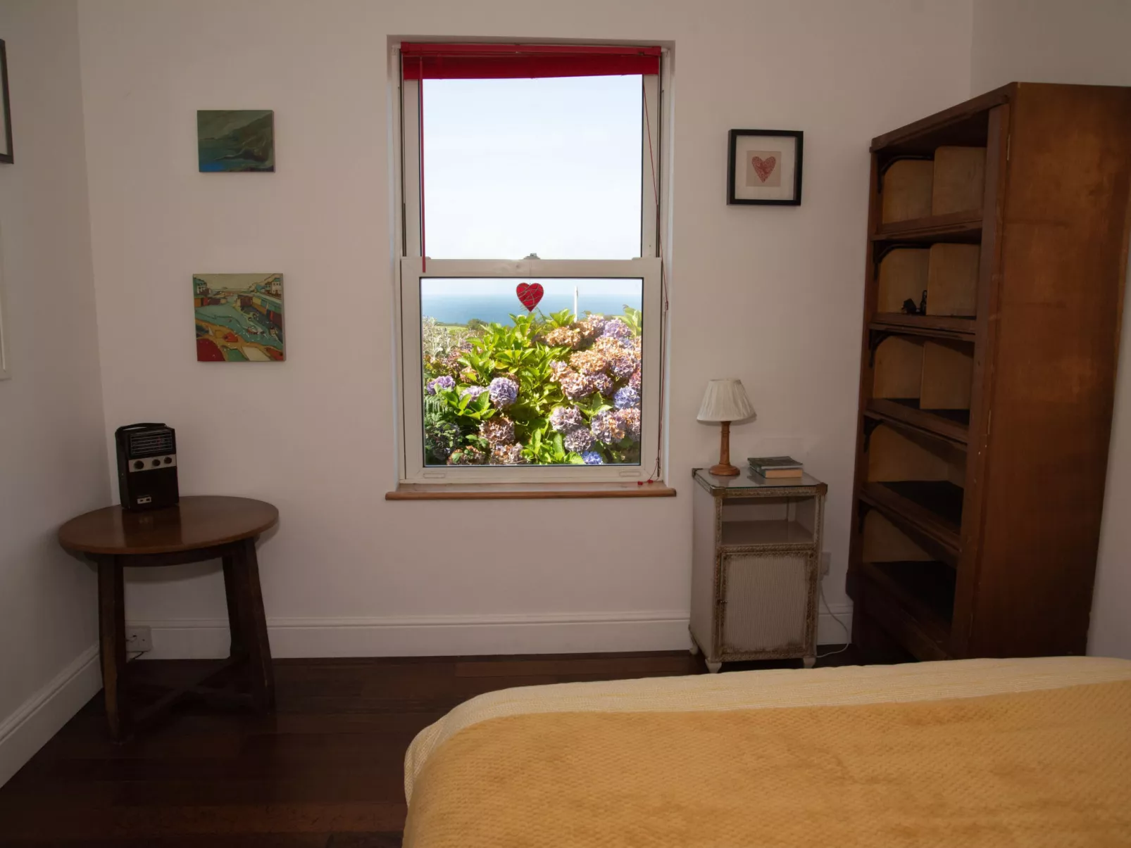 Western Watch-Binnen