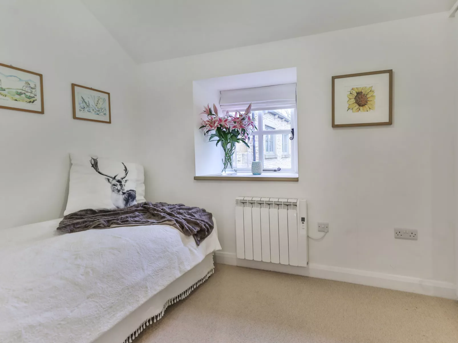 Middle Warble Stables-Binnen