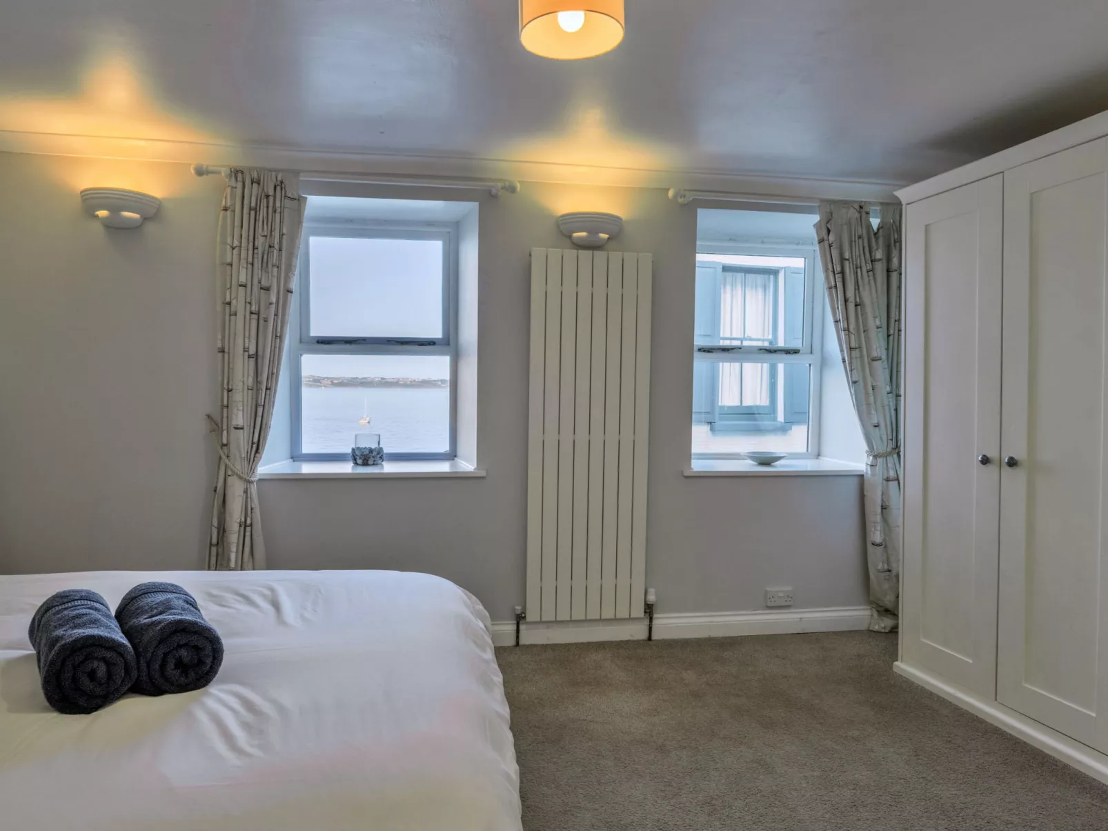 Nor Nour, Cawsand-Binnen