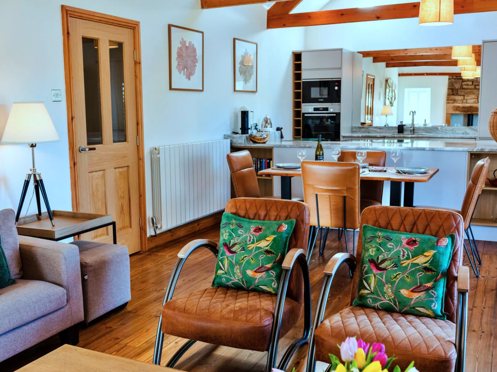 The Old School-Binnen