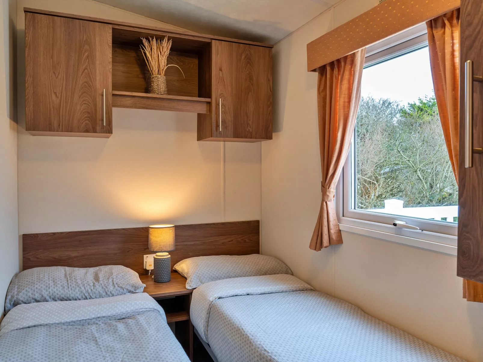 Phoenix Retreat-Binnen