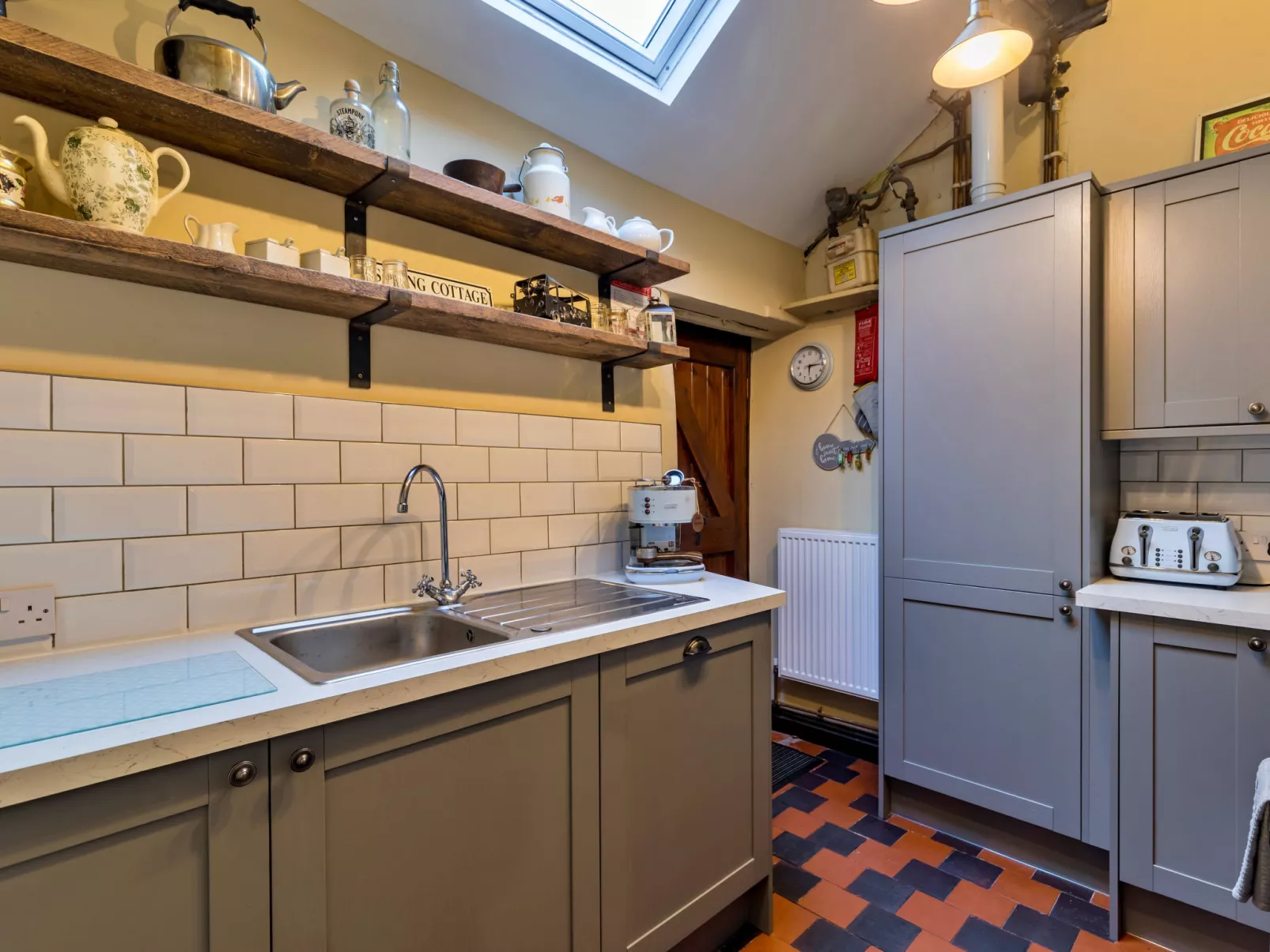 Spring Cottage-Binnen