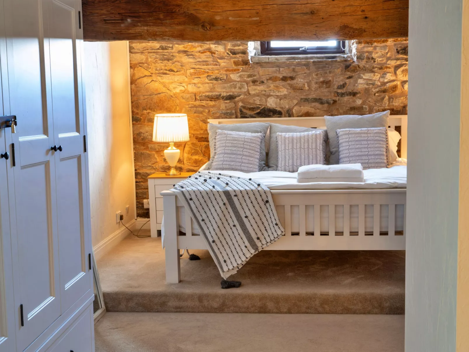 The Cottages Collection at Blackclough Farm-Binnen