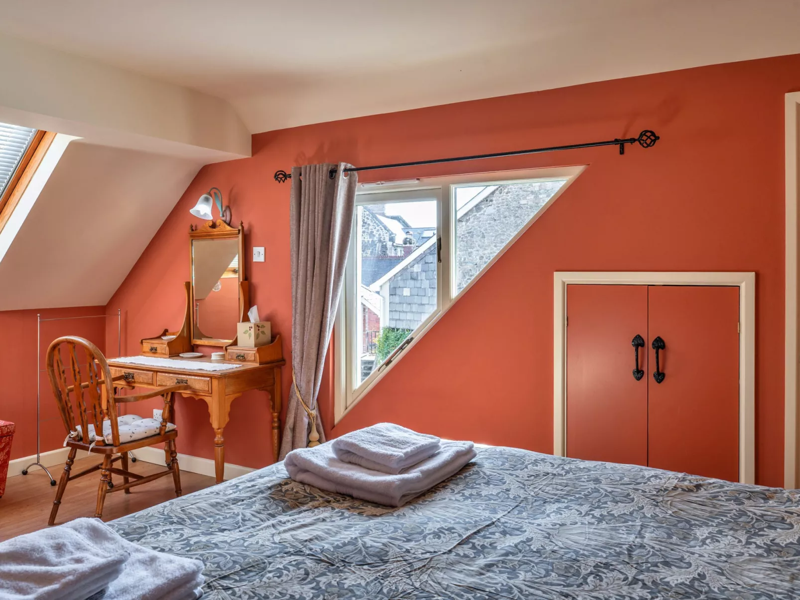 Cherry Tree Cottage-Binnen