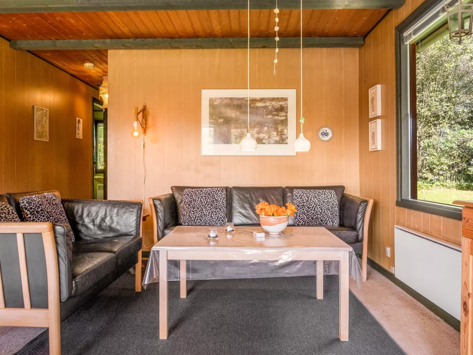 "Aron" - 30km from the sea-Binnen