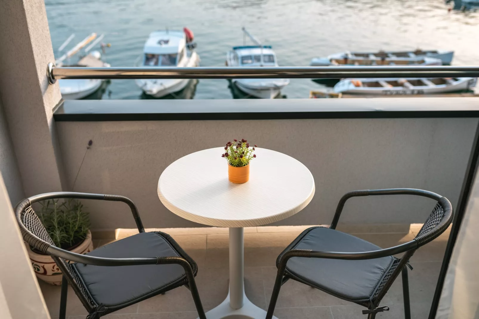 Apartments & Rooms Fisherman's Luck - Superior Twin Room with Balcony and Sea View-Terras