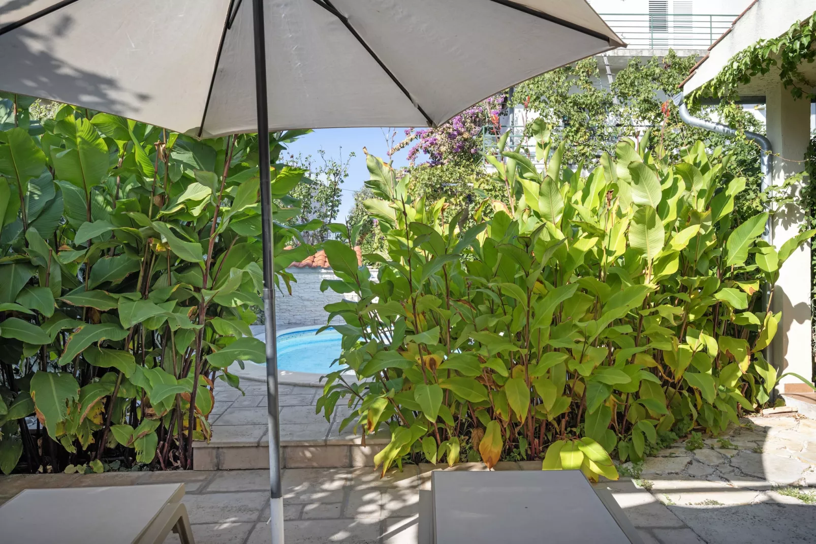 One-Bedroom Apartment With Pool-Buitenlucht