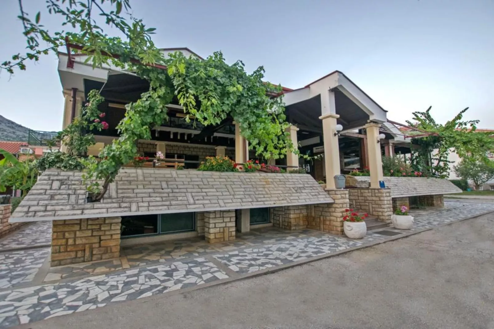 Apartments Adriana - One Bedroom Apartment A2-Buitenlucht