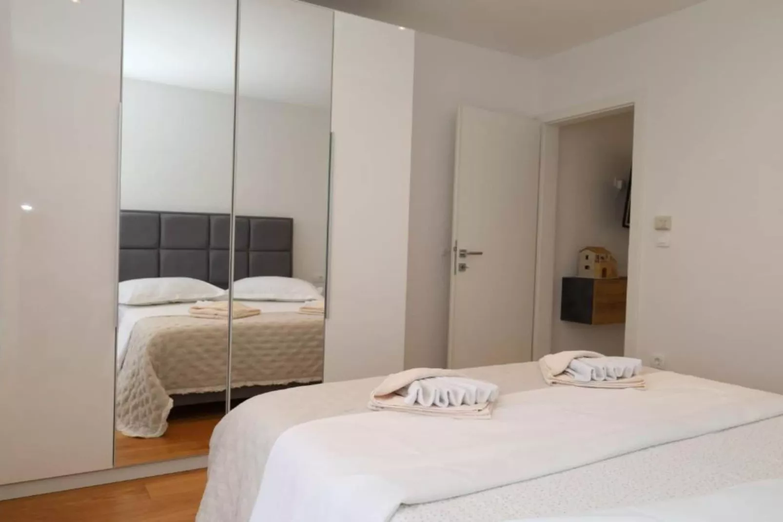 Dalmata D - Two Bedroom Apartment with Terrace-Slaapkamer